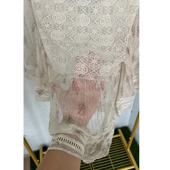 Anthropology by Meadow Rue Aeris Silk Blouse - Delicate and Feminine, Size Small - Picture 13 of 15